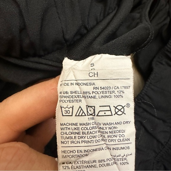 Old Navy Active Quickdry Black Athletic Shorts - Picture 6 of 6